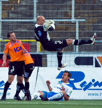 Jonas Gudni Saevarsson, Halmstad, Sphetim Hasani,
