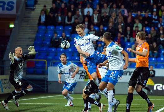 Nauzet Perez, målvakt, Halmstad och Marcus Falk Olander,