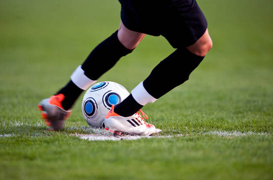 Boll, fotbollsko, genre