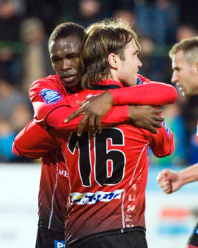 Ibrahim Koroma och Tuomo Turunen,  jubel