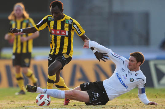 John Chibuike, Häcken och Magnus Wikström, Örebro