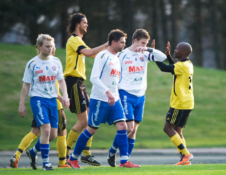 1-0,  Tokelo "Tike" Rantie, Hässleholm, som grattas av 3-0