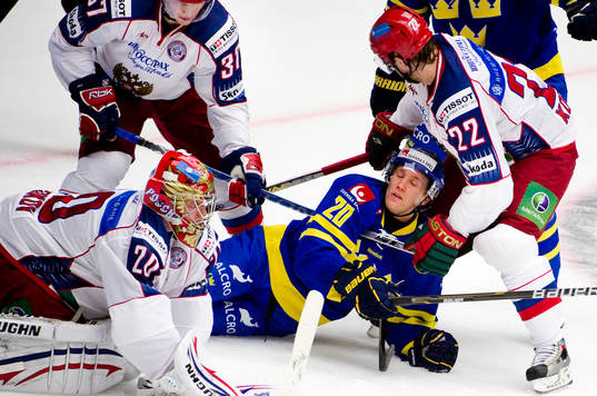 Martin Thörnberg, Sverige i ett hav av ryssar