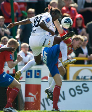 Peter Ijeh, Syrianska och Marcus Nilsson, Helsingborg
