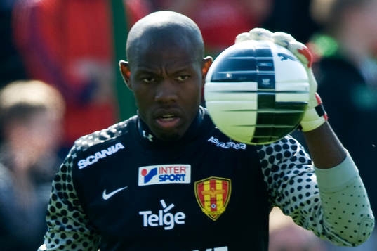 Dwayne Miller, Målvakt