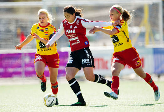Fiona O'Sullivan, Piteå, kämpar mot Johanna Frisk och