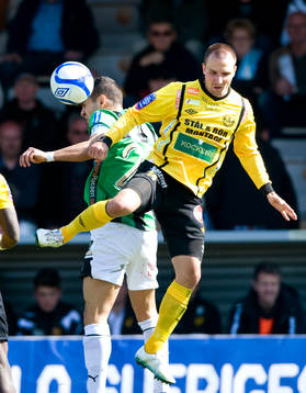 Daniel Nicklasson, Mjällby och Mervan Celik, Gais