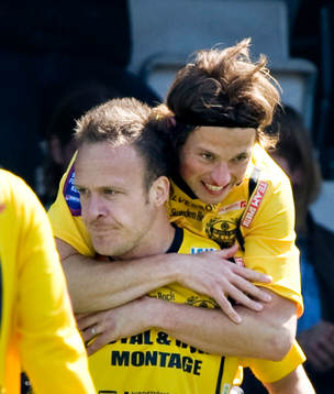 1-0 Marcus Ekenberg, Mjällby, som grattas av Peter