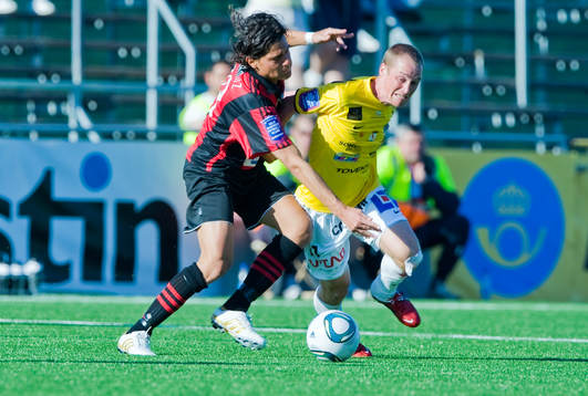 Miiko Albornoz, Brommapojkarna och Christoffer Carlsson,