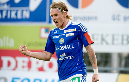 Ari Freyr Skulason, Sundsvall. 1-0. Jubel