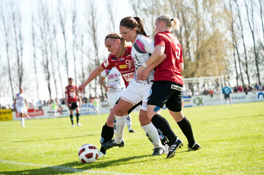 Margret Lara Vidarsdottir, Emelie Johnsson, Kristianstad,