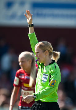 Sara Persson, Domare