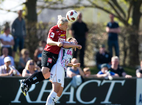 Emelie Johnsson, Kristianstad, trycker Elin Rubensson, Ldb,