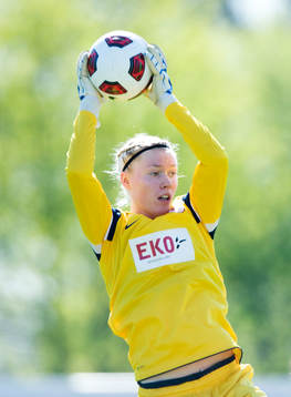 Hedvig Lindahl, målvakt