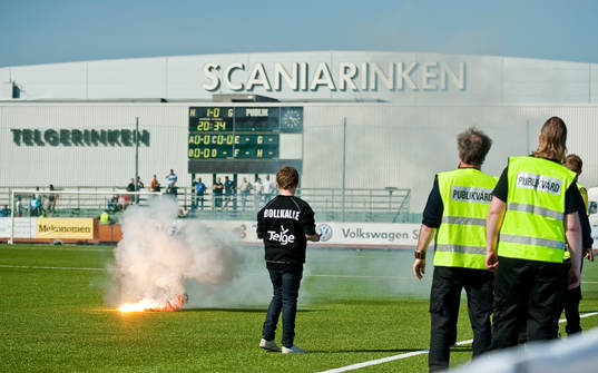 Bemgalisk eld på plan