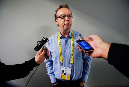 Pär Mårts, förbundskapten, blir intervjuad