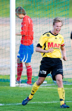 Bläddra bland fler bilder av Fotboll, division 3, IFK Hässleholm - Höganäs