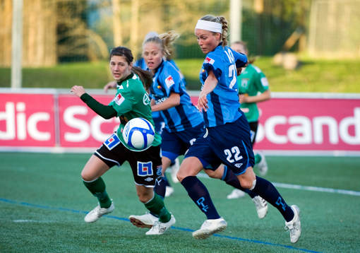 Dora Maria Larusdottir, Djurgården på väg att göra 1-0