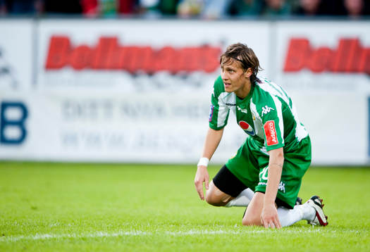 Björn Runström,  reser sig tungt