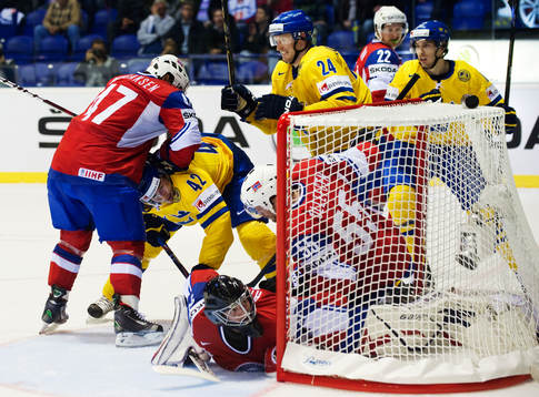 Jimmie Ericsson, Sverige, trycker in 4-1 bakom Lars Haugen,