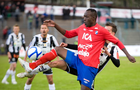 Oliver Karekezi, Öster