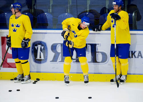 Bläddra bland fler bilder av Ishockey, VM, träning, Sverige