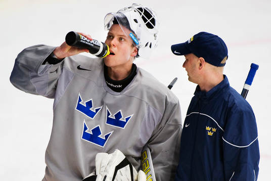 Viktor Fasth, målvakt, och Stefan Ladhe, målvaktstränare