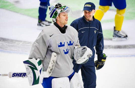 Erik Ersberg, målvakt, och Stefan Ladhe, målvaktstränare