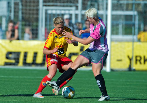 Katrin Schmidt, Tyresö och Nilla Fischer, Malmö