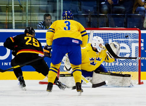 Alexander Barta, Tyskland, gör 1-1 bakom Viktor Fasth,