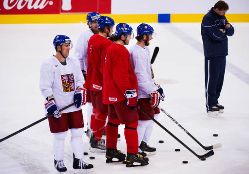 Det tjeckiska laget, med Jaromir Jagr, tränar
