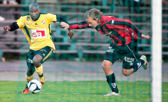 2-1, Tokelo Rantie har serverat Filip Thurn - och hela