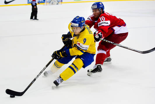 Mattias Tedenby, Sverige, utmanas av Roman Cervenka,