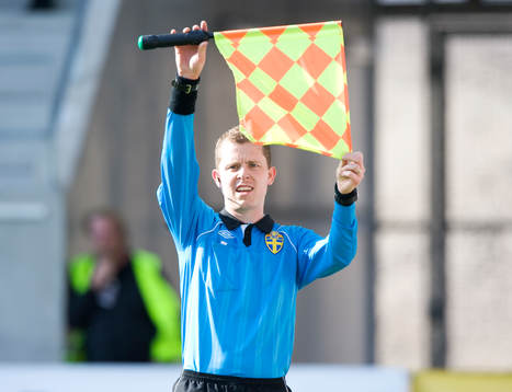 Magnus Moberg, assisterande domare