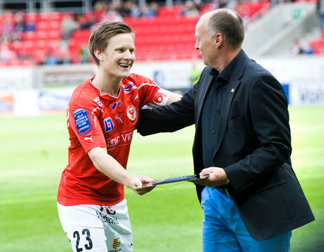 Mattias Johansson, Kalmar, får pris av Svenska Spel