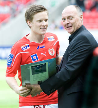 Mattias Johansson, Kalmar, får pris av Svenska Spel