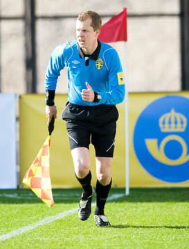 Magnus Moberg, assisterande domare, som gjorde allsvensk