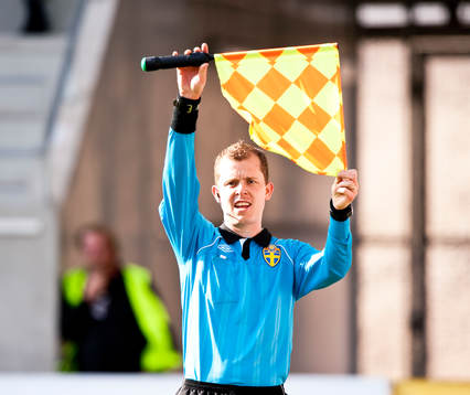 Magnus Moberg, assisterande domare