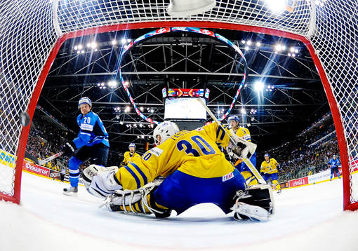 Janne Pesonen, Finland, gör 1-4 bakom Viktor Fasth,