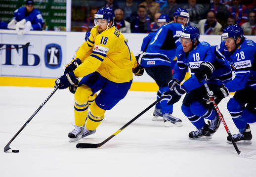 Patrik Berglund, Sverige, utmanas av Sami Lepistö och