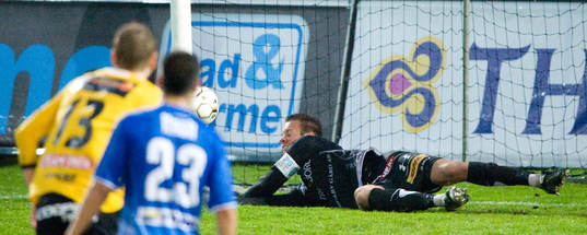 Straff, Victor Noring, målvakt, Trelleborg, räddar