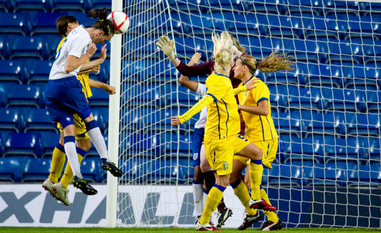 Jill Scott, England, nickar in 1-0