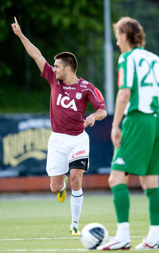 Isa Bagsi, Qviding, gör 1-0, jubel
