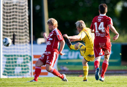 Bläddra bland fler bilder av Fotboll, superettan, Ängelholm - Degerfors