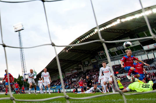 Erik Sundin, Helsingborg gör 1-0 på Etrit Berisha,