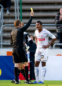 Ricardo Santos, Kalmar får en varning för filmning av