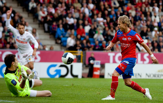Erik Sundin, Helsingborg gör 1-0 på Etrit Berisha,