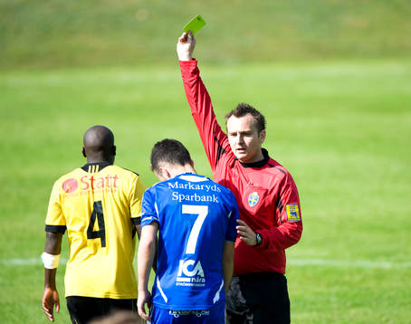 Liridon Bajgora, Markaryd, gult kort, av domaren, Almir