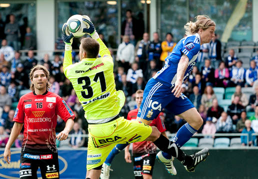 Tuomo Turunen,  Viktor Noring, målvakt Trelleborg, Andreas