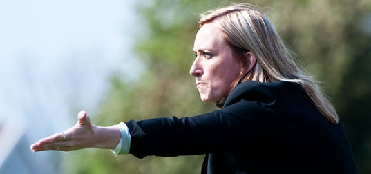 Elisabet Gunnarsdottir, tränare